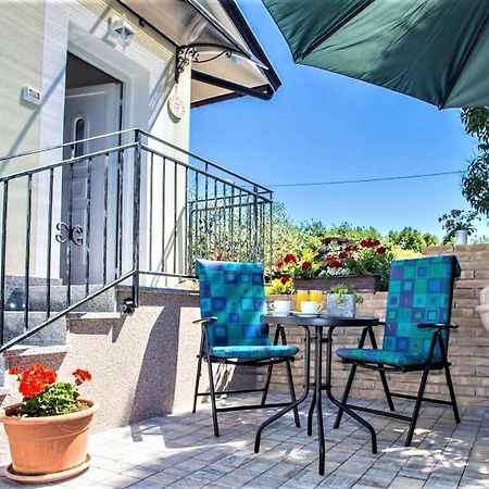 אומאג Apartment Green Oasis 1 מראה חיצוני תמונה