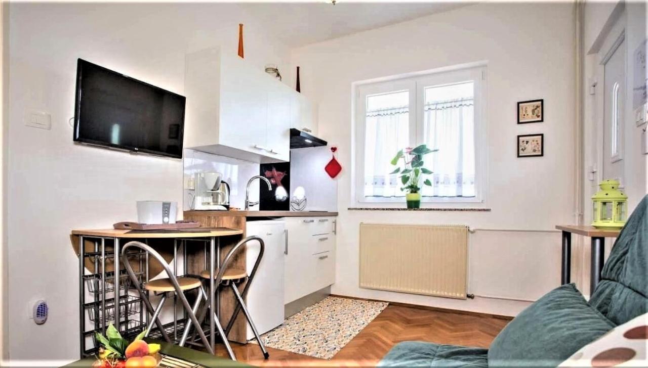 אומאג Apartment Green Oasis 1 מראה חיצוני תמונה