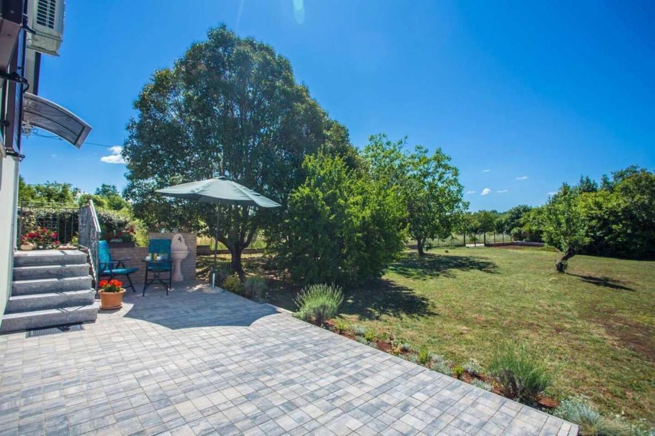 אומאג Apartment Green Oasis 1 מראה חיצוני תמונה
